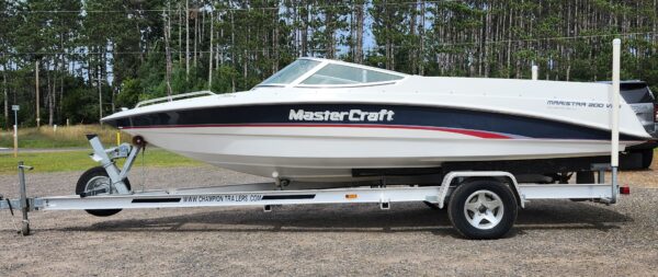 1996 Mastercraft Maristar 200VRS