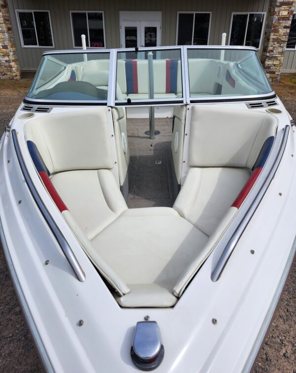 1996 Mastercraft Maristar 200VRS - Image 9