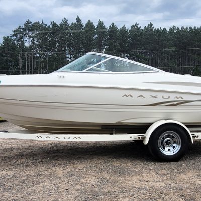 2001 Maxum 19′ Bowrider