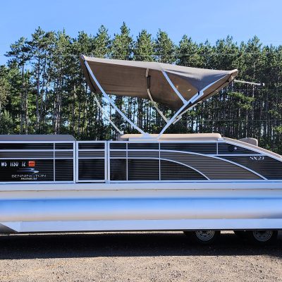 2018 Bennington 23′ Swing Back Premium