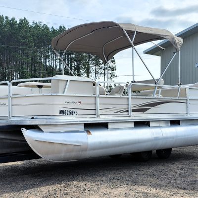 2005 Sun Tracker 18′ Party Barge