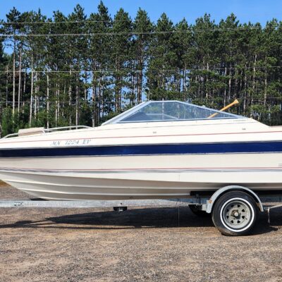 1985 Bayliner 2150 Capri Bowrider